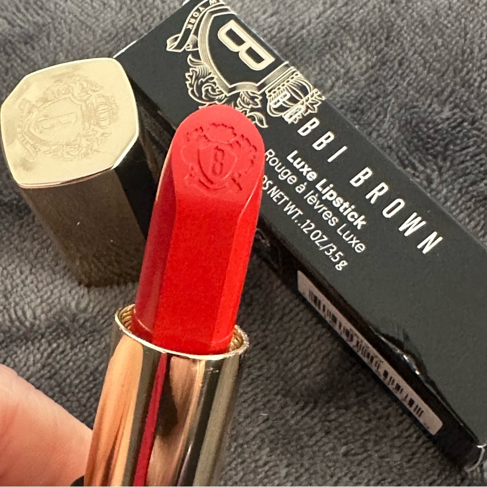 Bobbi Brown Luxe Lipstick Metro Red 801 BNIB